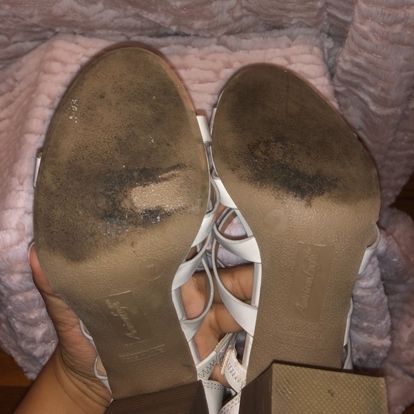🌟American Eagle Off-White Block Heels🌟 - Picture 4 of 6